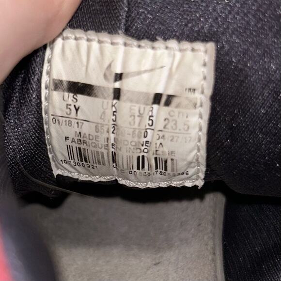 Nike Huarache Run Youth US Size 5Y Hot Punch Pink Wolf Gray 654280-600 Shoes - Picture 11 of 11